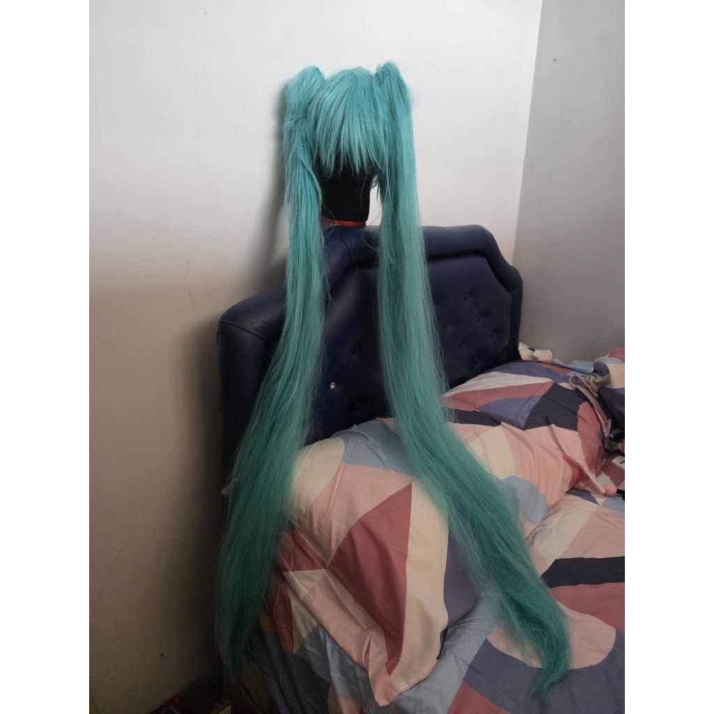 [PRELOVED] Wig Hatsune Miku Twin Tail Clip On