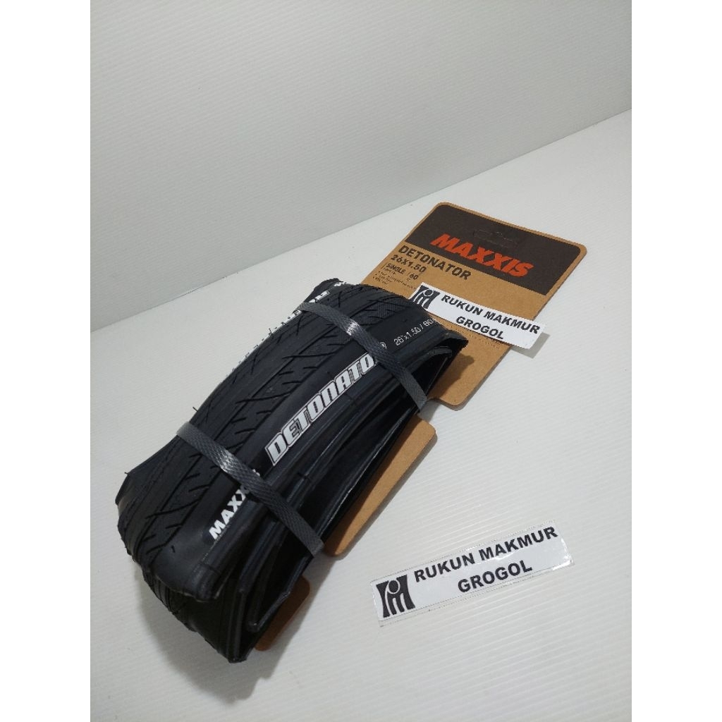 ban luar maxxis detonator 26x1.50