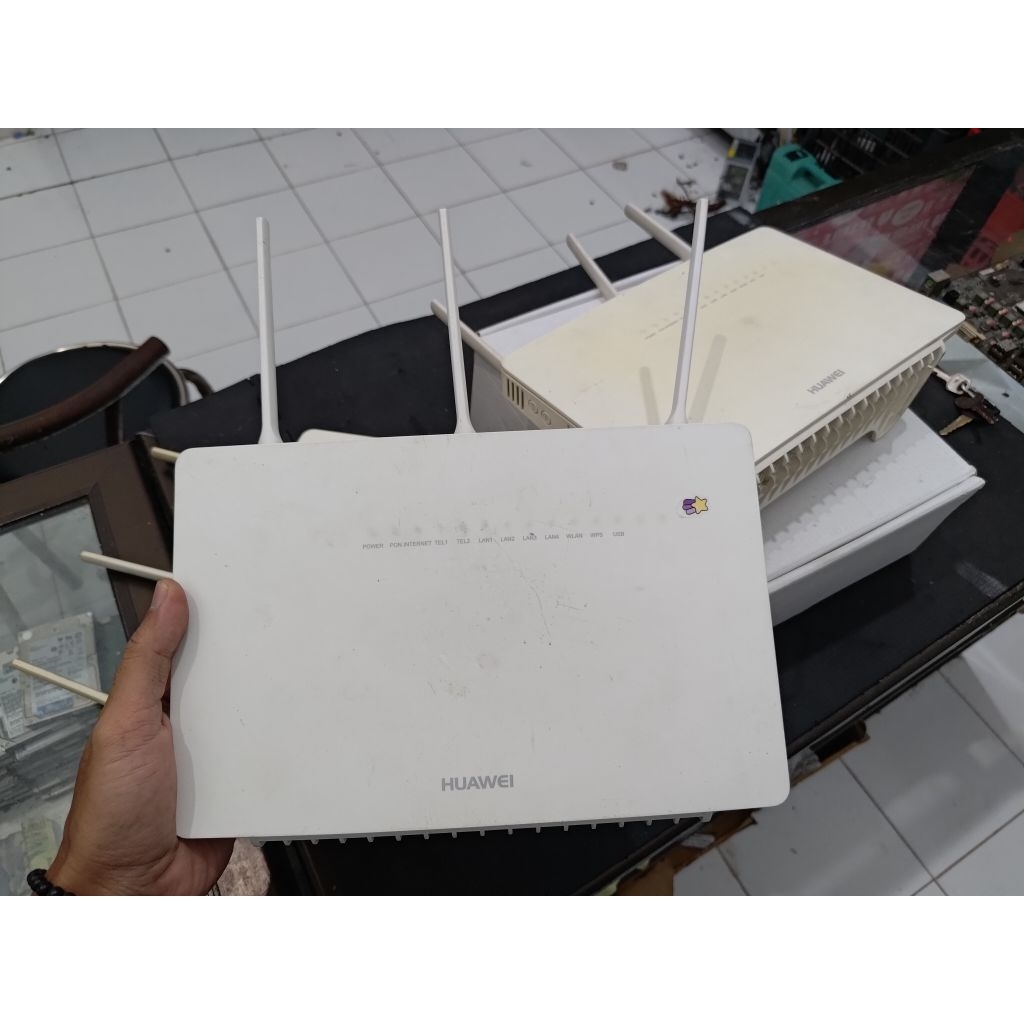ROUTER HUAWEI HG8245U PREMIUM + ADAPTOR