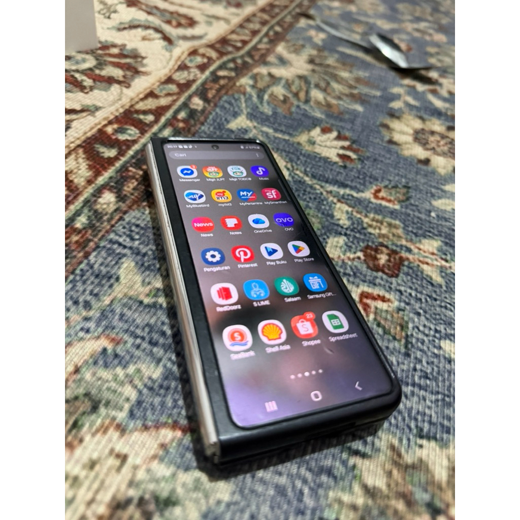 SAMSUNG GALAXY Z FOLD 3