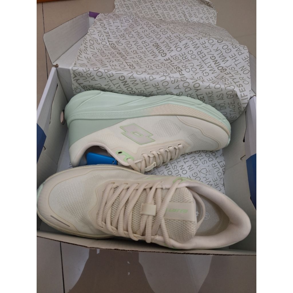 SEPATU LOTTO RUNNING ORI