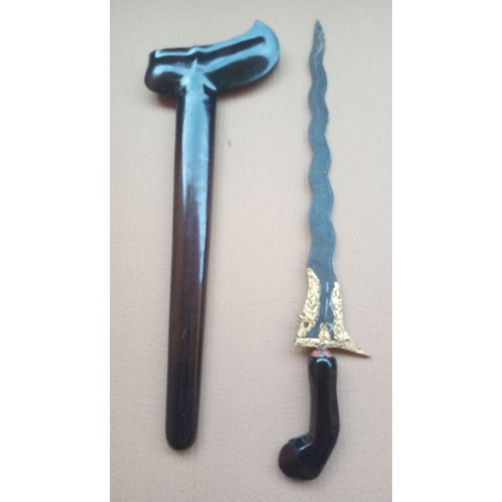 KERIS NOGO SILUMAN  KINATAH LUK 13