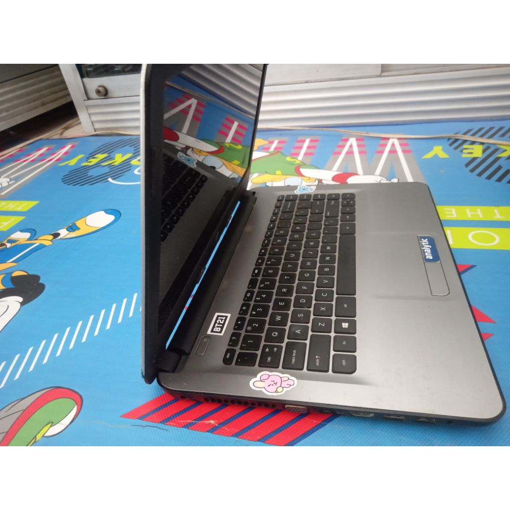 casing laptop hp 14-an030au bekas