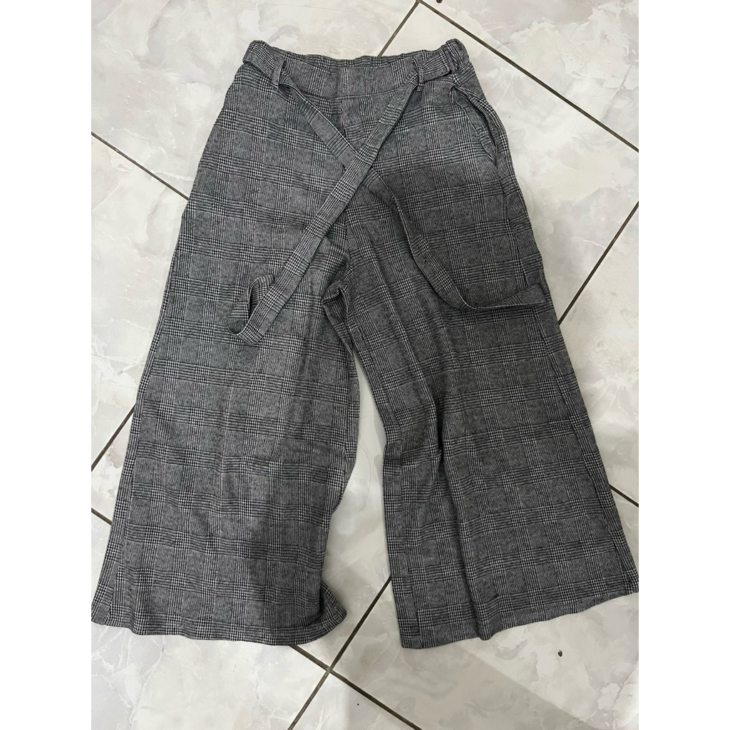 celana stradivarius