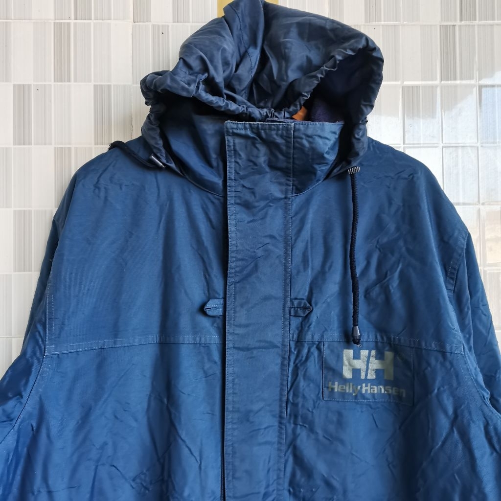 1423. JAKET OUTDOOR HELLY HANSEN WARNA BIRU SIZE XL  PRELOVED