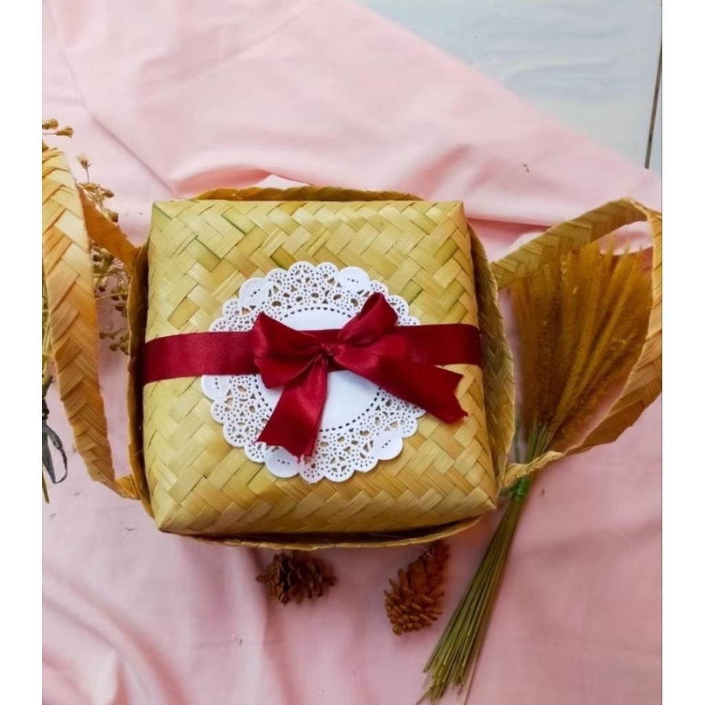 Besek Jinjing Warna Natural Sepasang - Tas Anyaman Bambu Warna Sepasang