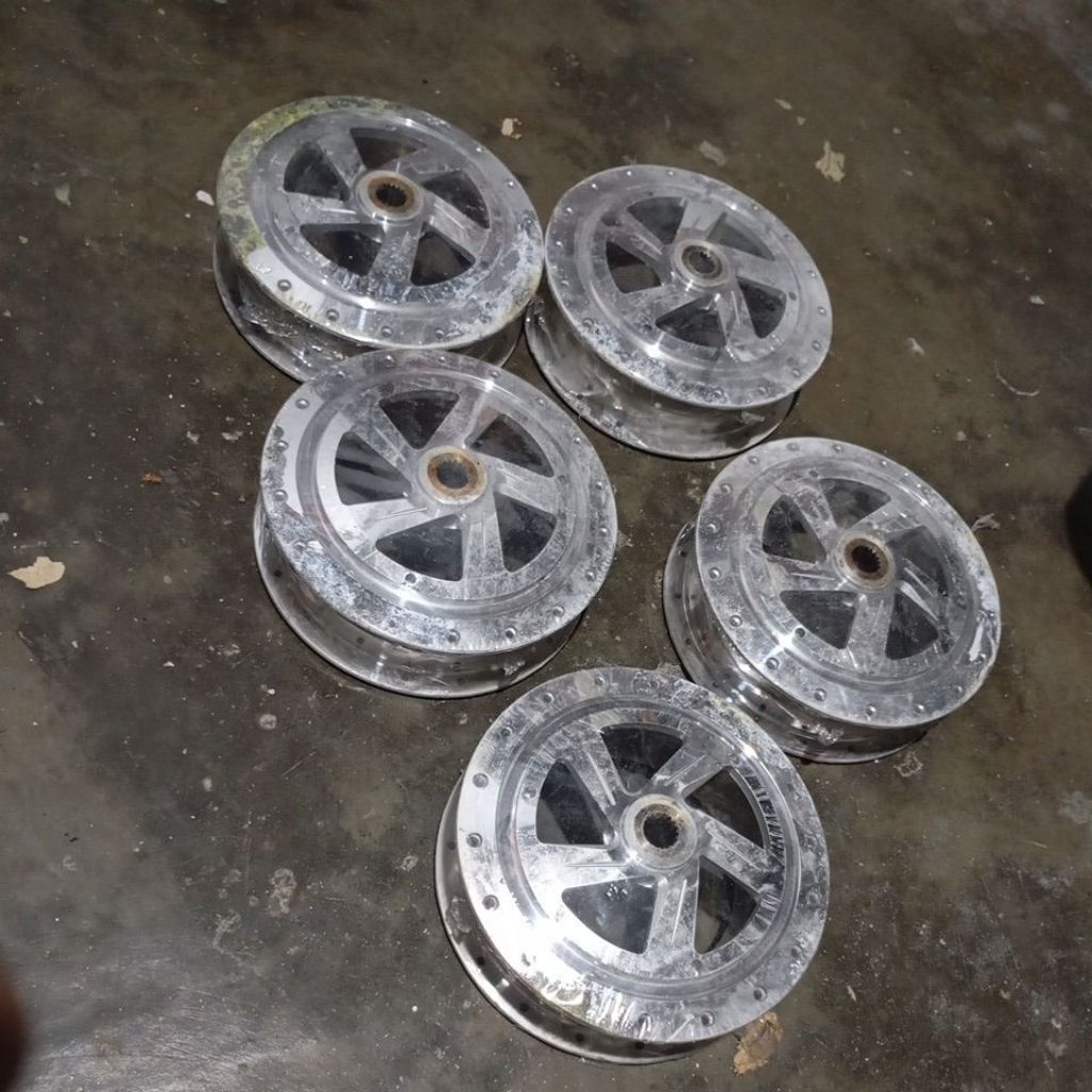 tromol belakang coak pnp mio sporty/mio smile bahan reppaint