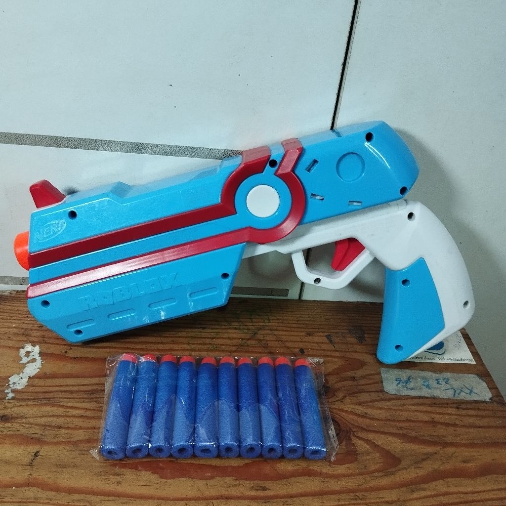Nerf Roblox MM2: Dartbringer yang terinspirasi dari game Roblox Murder Mystery 2
