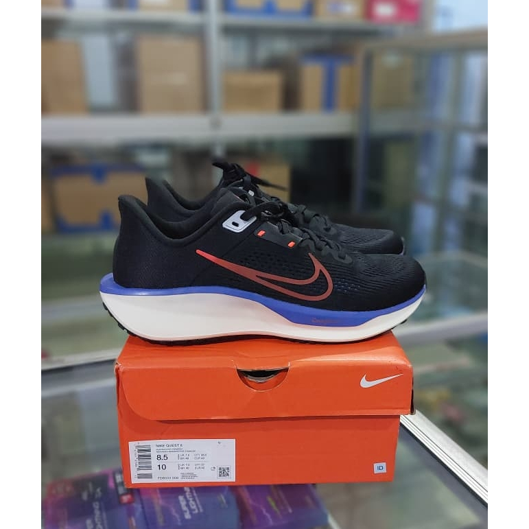 NIKE Quest 6