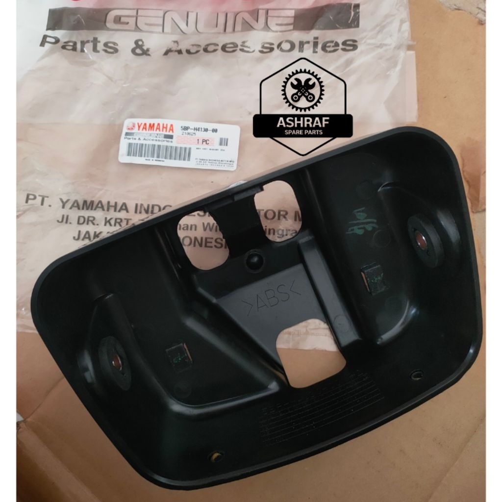 Batok Lampu Belakang Oval RX King RX K RX-King Scorpio Original Yamaha Genuine Parts 5BP-H4130-00