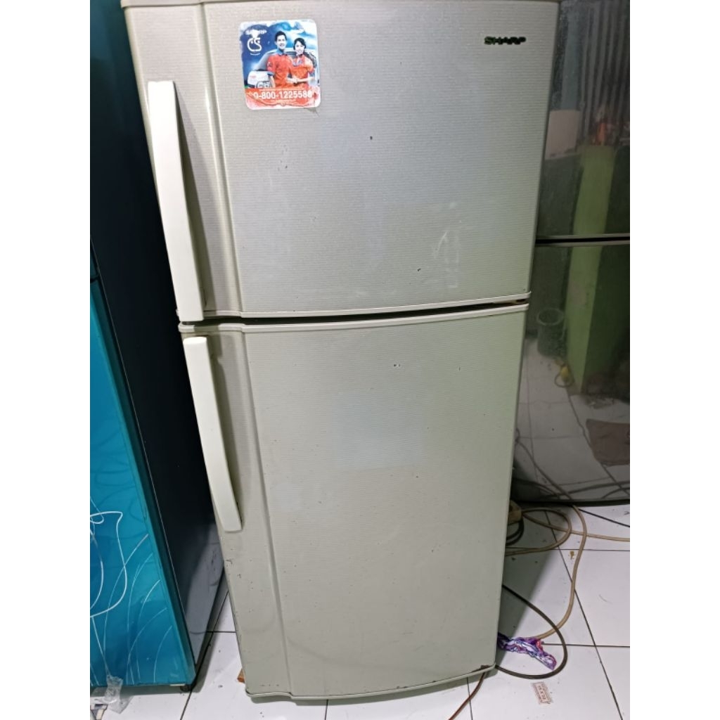 kulkas 2pintu sharp