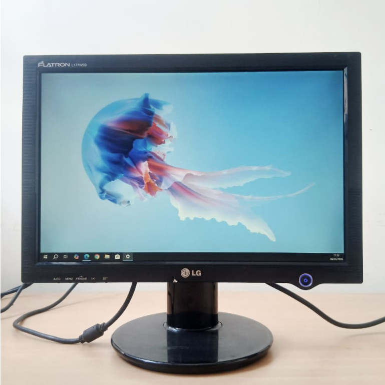 Monitor LG 17 Inch LCD Second Normal Siap Pakai Bergaransi