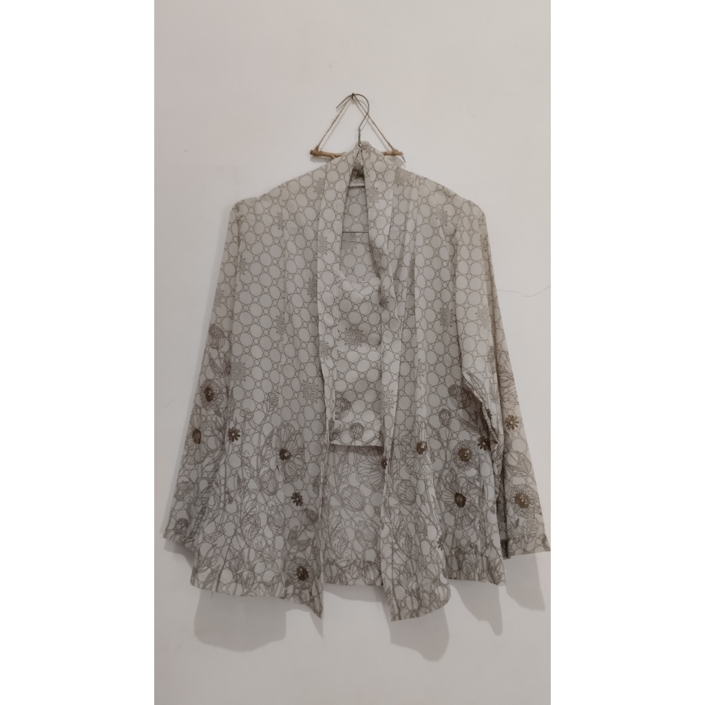 Preloved kebaya kutu baru