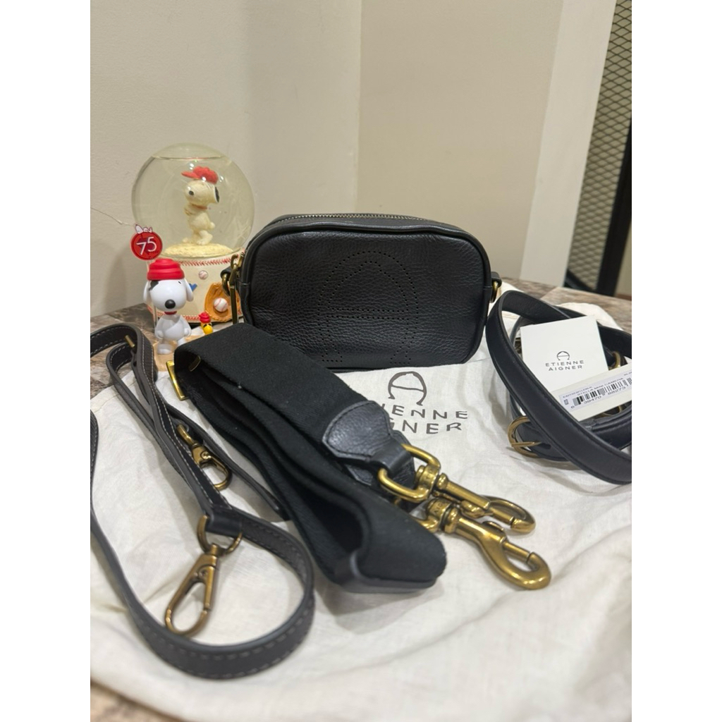 Preloved Aigner Bag Stella Mini Camera Black