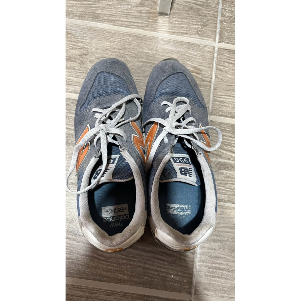 New Balance 996