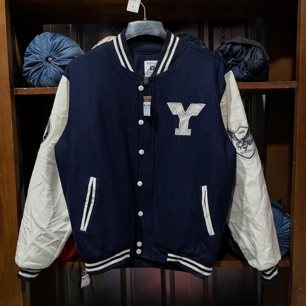 jaket varsity YONSEI tebal semi kulit size XL casual bagus