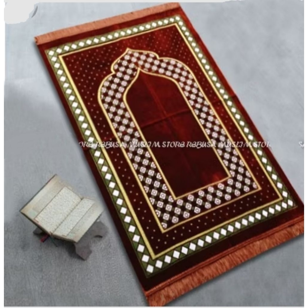 Sajadah Bludru Tebal