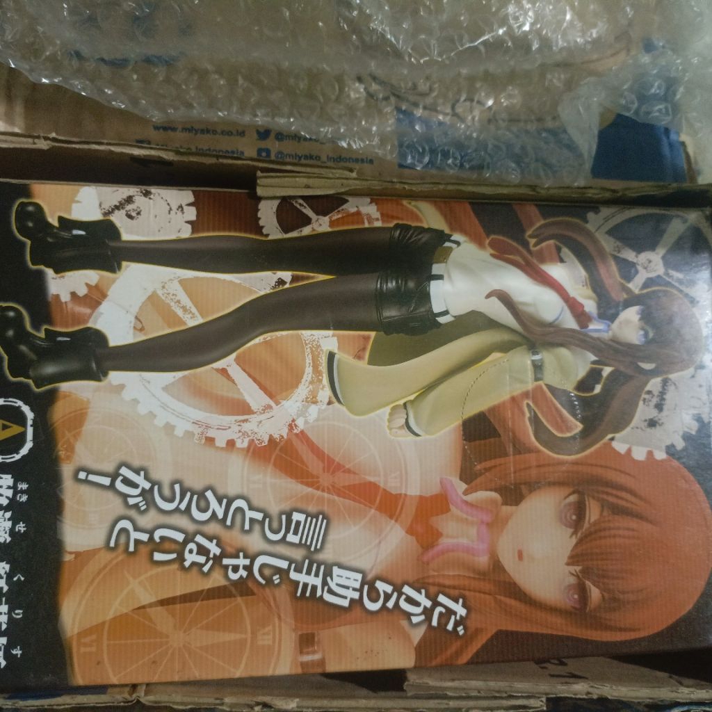 Figure makise kurisu steins gate Special quality ori jepang bib