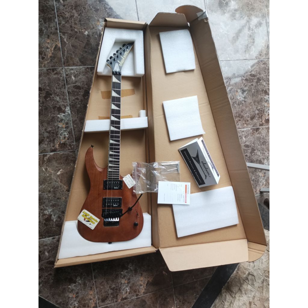 gitar Jackson JS32 DINKY DKA NATURAL OIL lengkap mulus