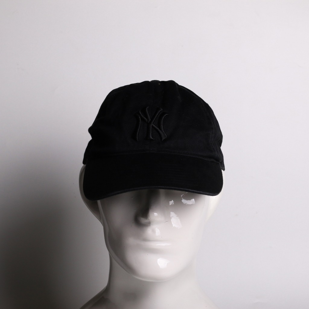 C.109 MLB NY Yankees Baseball Cap Black