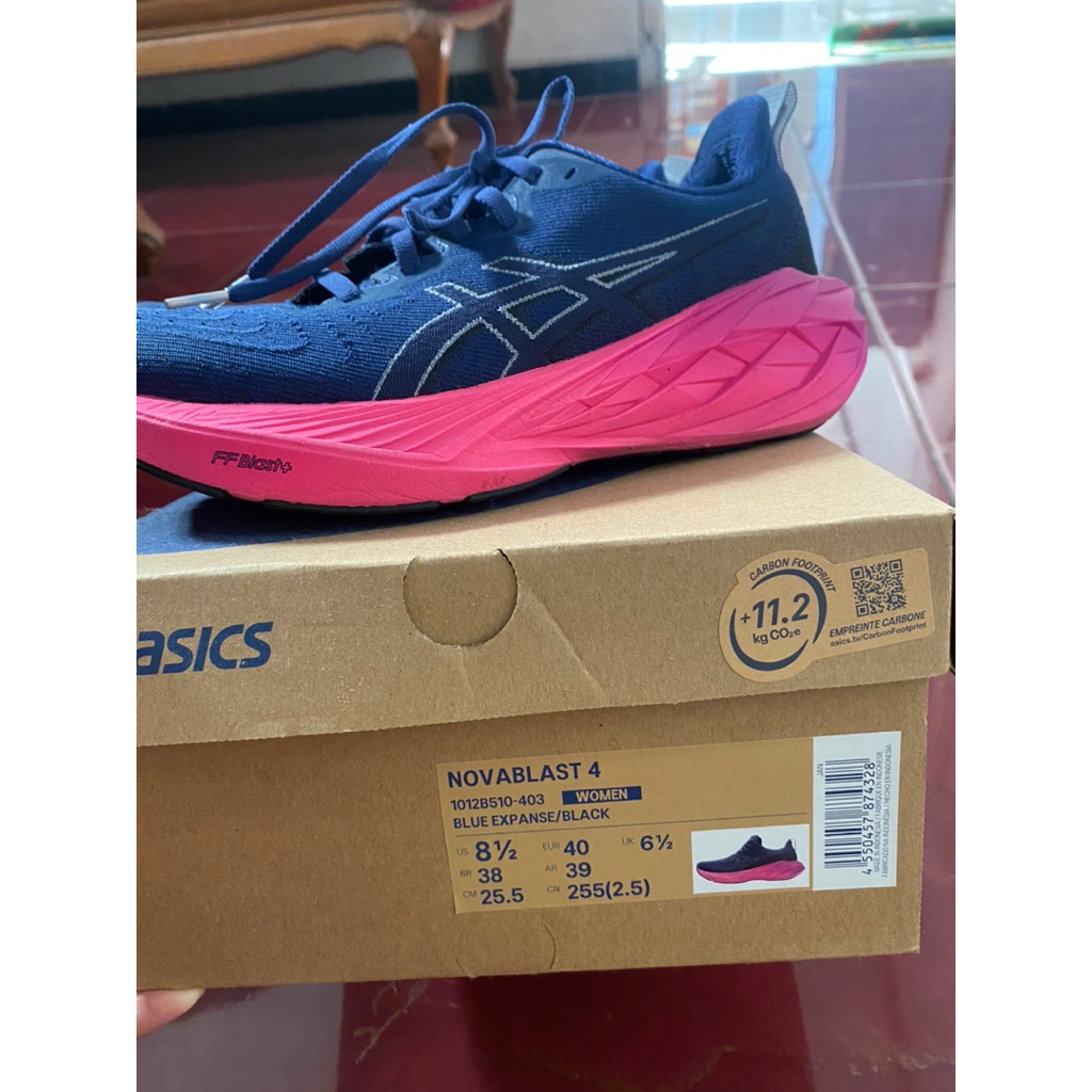 Preloved Asics Novablast 4