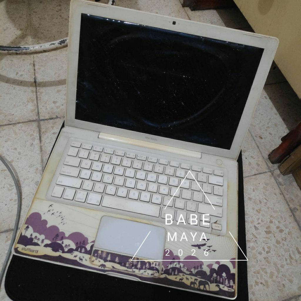 Preloved Macbook Pro 2010 Matot