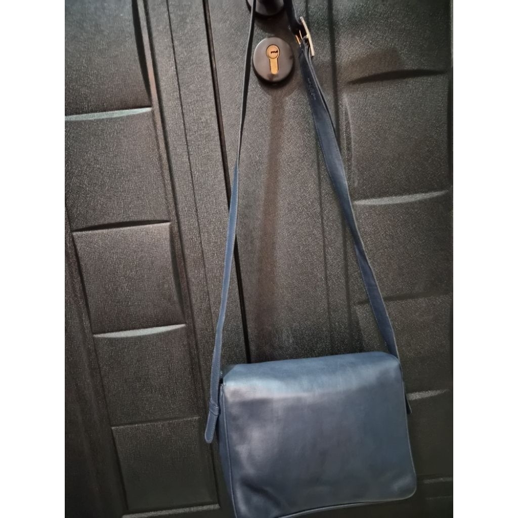 Tas cambag kulit Lancel