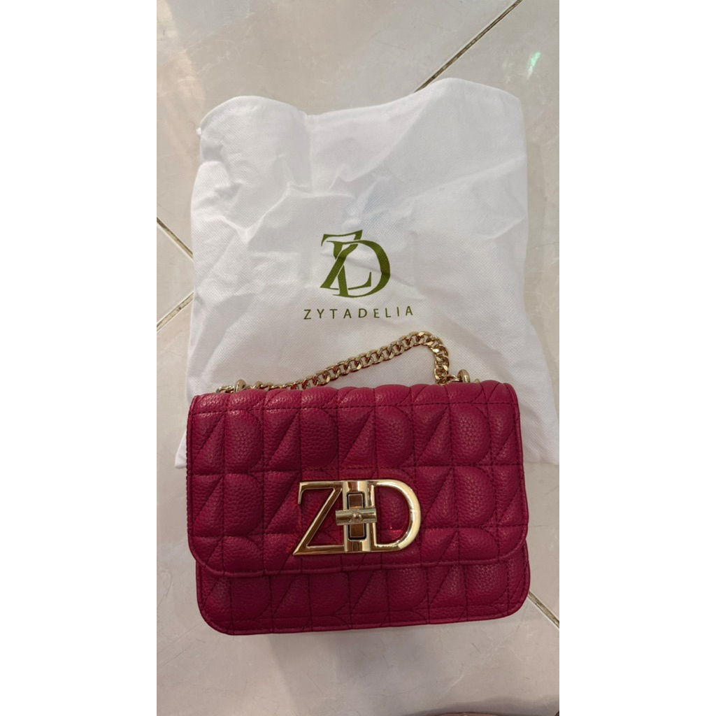 Preloved tas zytadelia