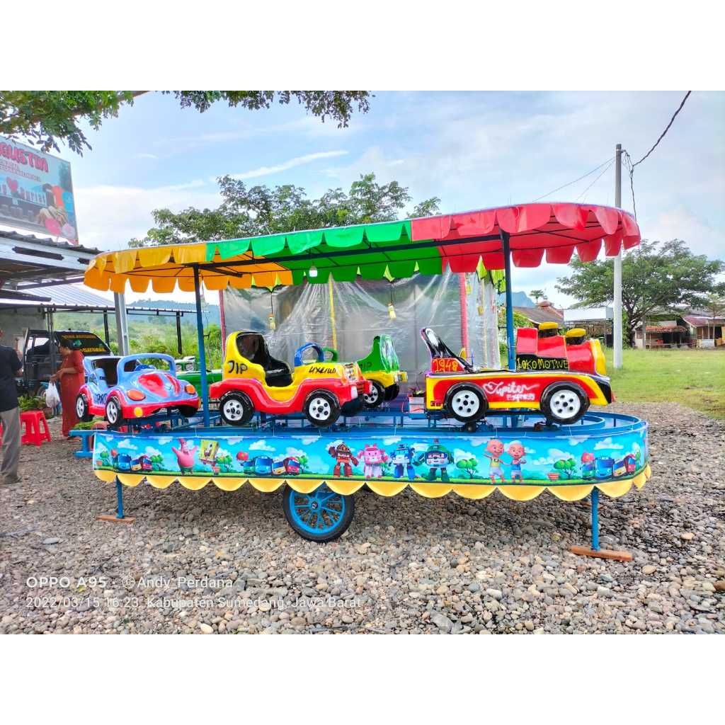 ODONG ODONG KERETA PANGGUNG MOBIL FIBER \