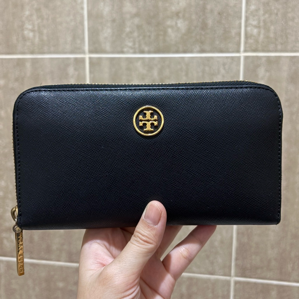 Tory Burch Robinson zip Continental wallet preloved