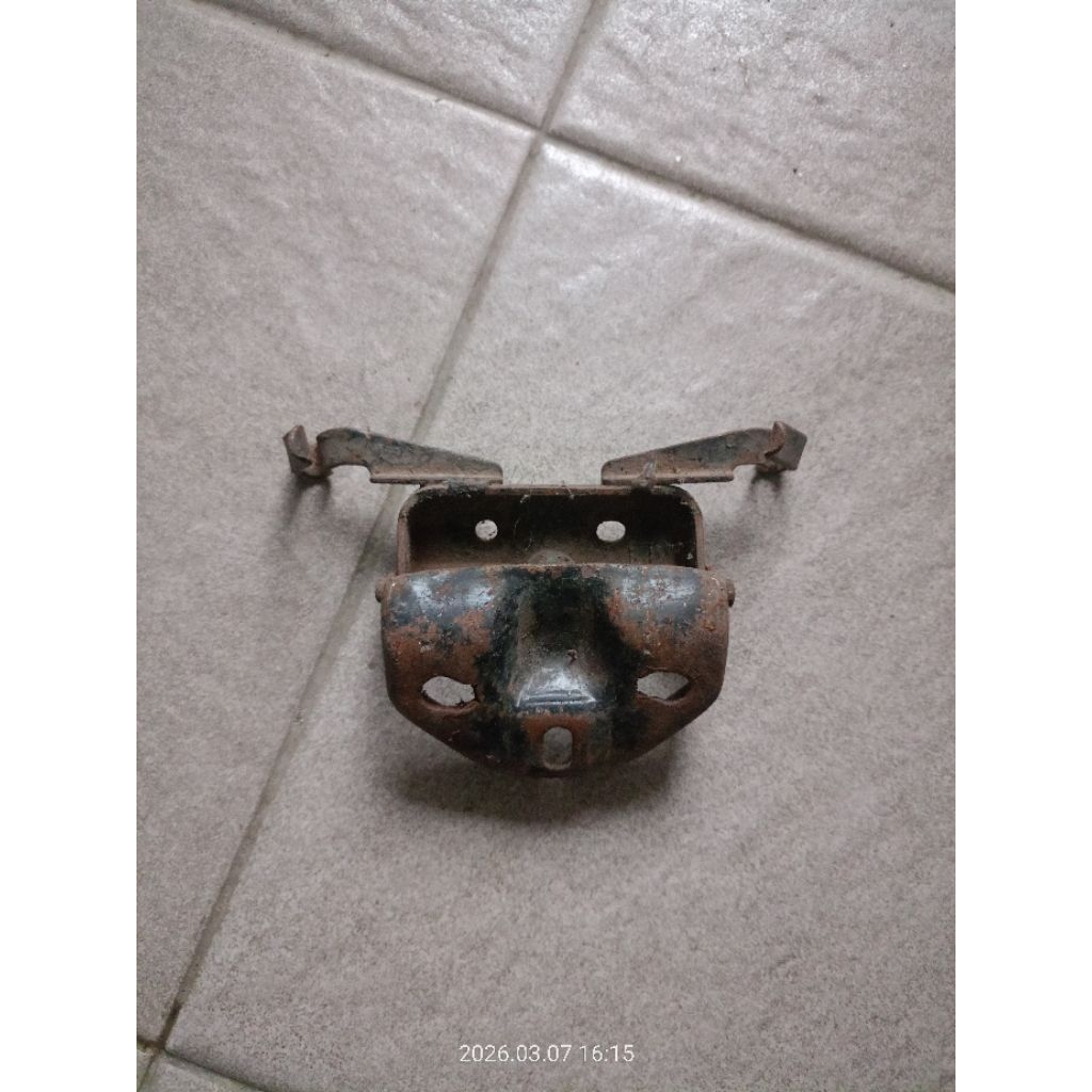 Engsel Jok Honda GRAND BULUS ORI SECOND