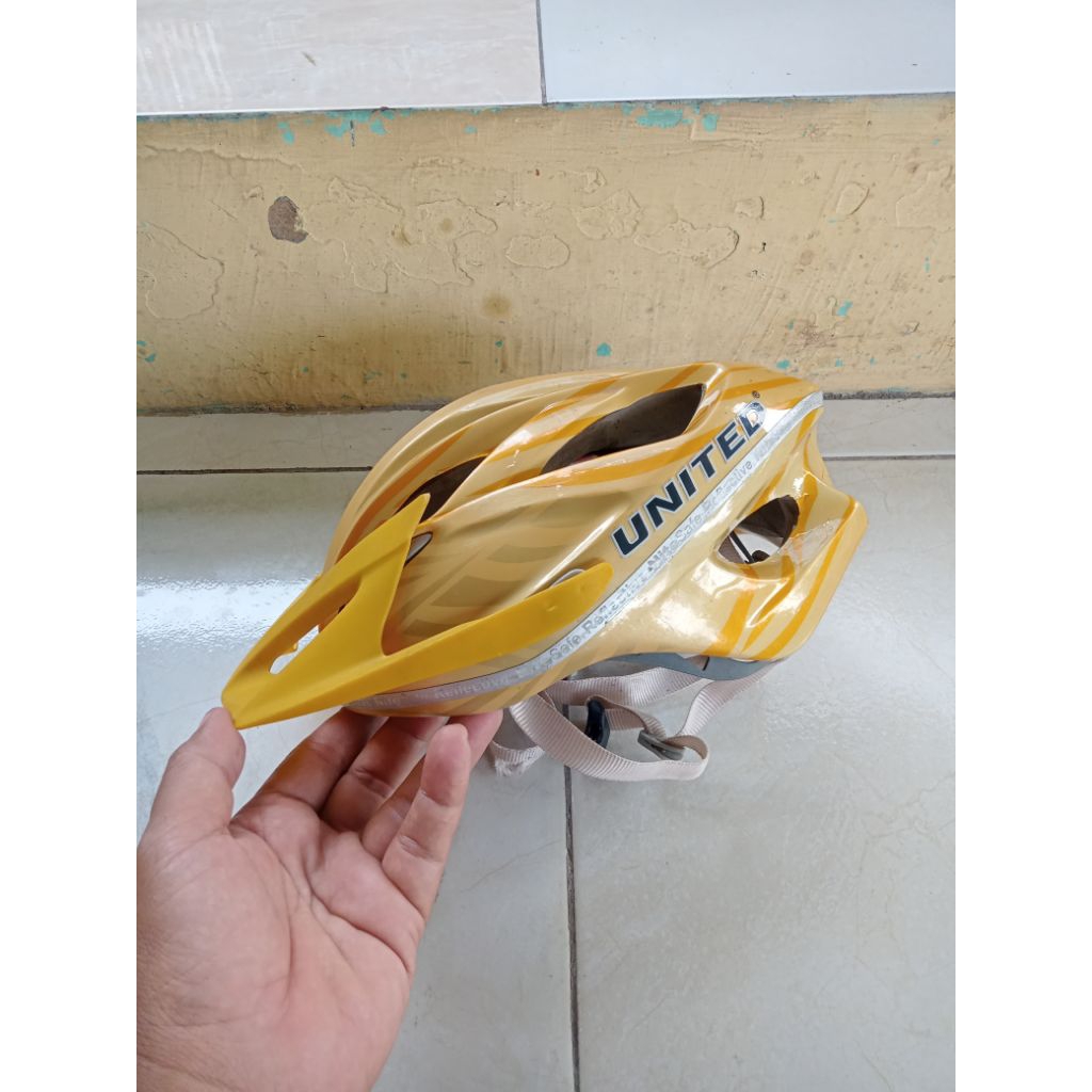 Helm Sepeda MTB second original