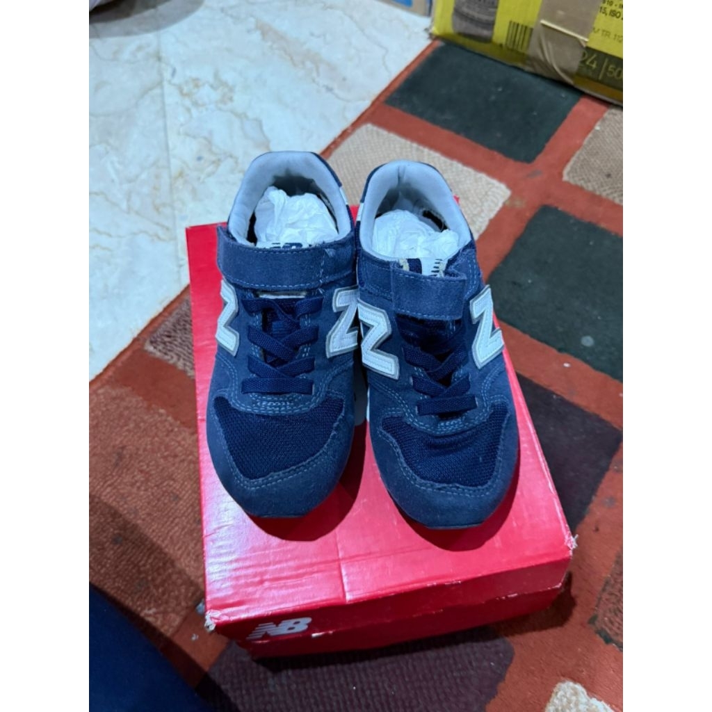 Sepatu Anak New Balance (preloved)