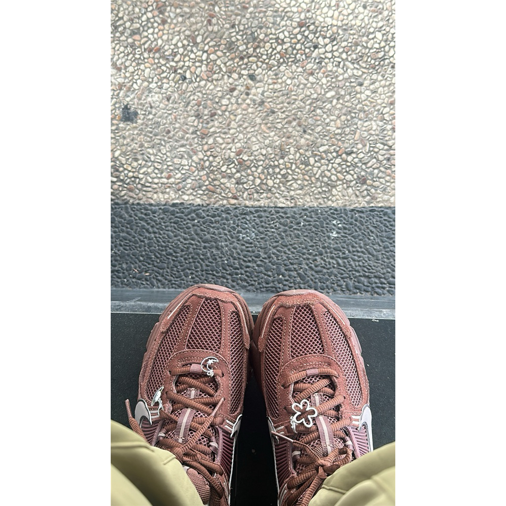 prelove nike vomero 5