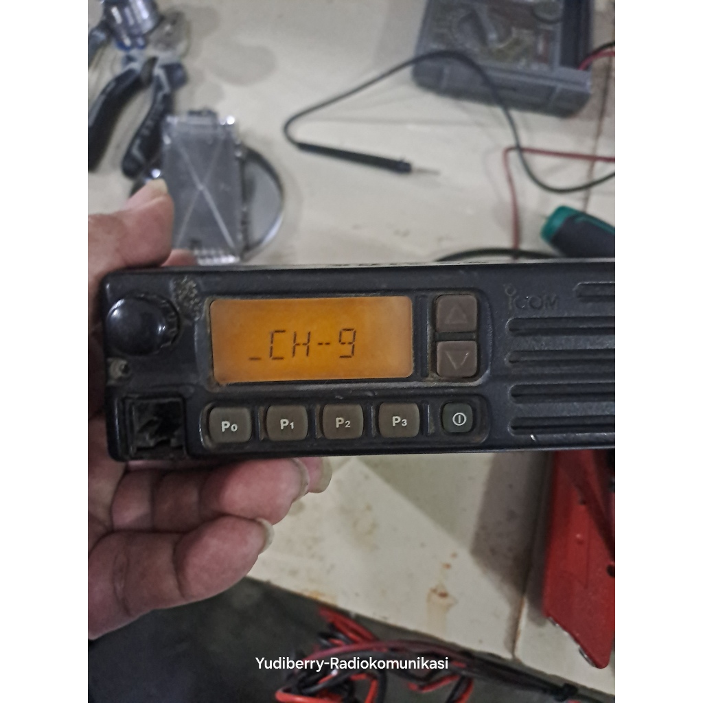 RIG ICOM IC-A110 AIR BAND VHF RADIO AIR BAND ICOM A110 BEKAS