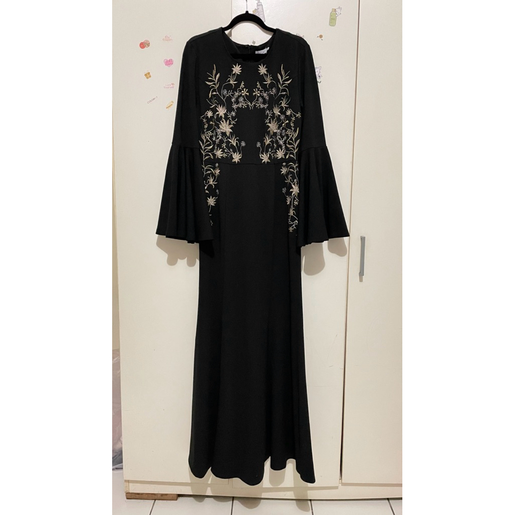 preloved ZALIA embroidery mermaid dress raya collection