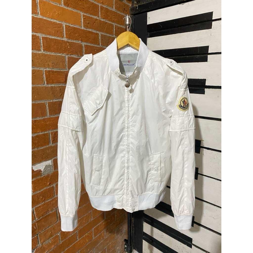 jaket casual moncler