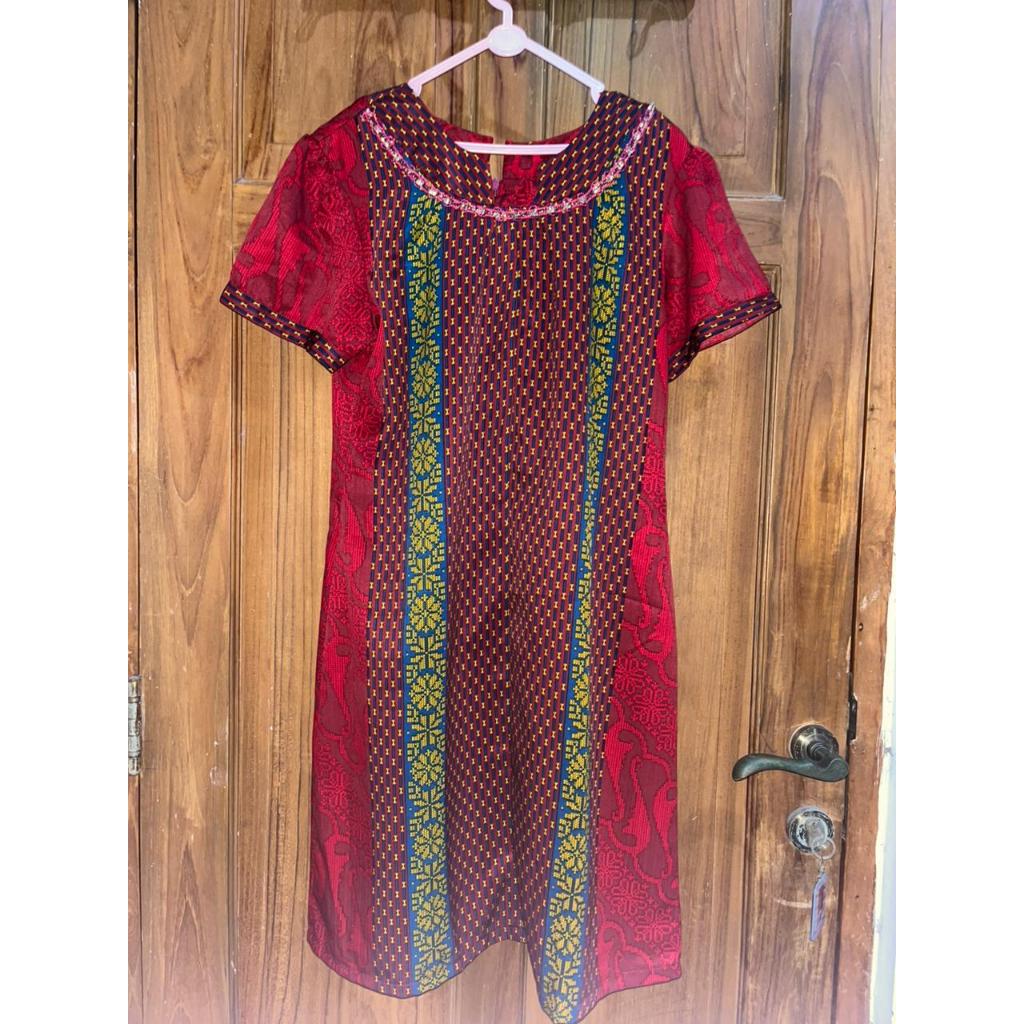 [PRELOVED] Midi Dress Batik Merah Wanita / Gaun Pesta Etnik Formal Resleting Belakang