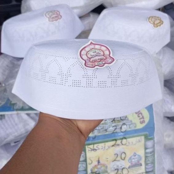 Peci Bugis Lobang Original Alfaruq impor Banglades Kopyah Bugis putih Songkok Bugis Putih Haji Busan