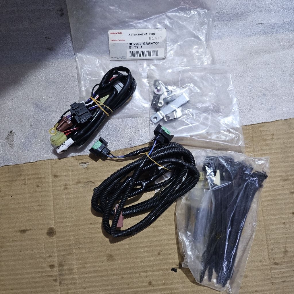 Wiring kabel bracket foglamp honda jazz GD3 2003 - 2008 original honda access 08V38-SAA-701