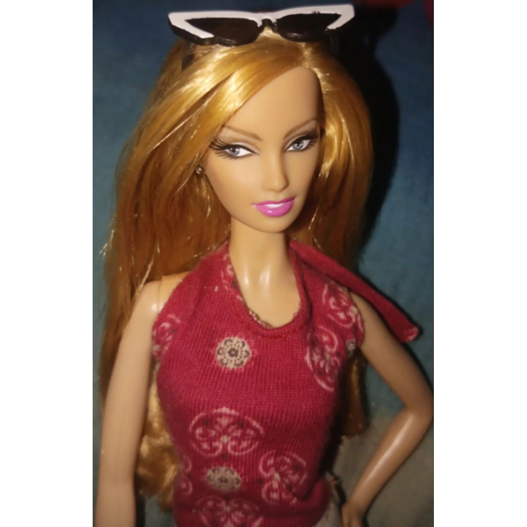 [READY] LARA BARBIE 50TH ANNIVERSARY GOLD DOLL (HEAD ONLY)