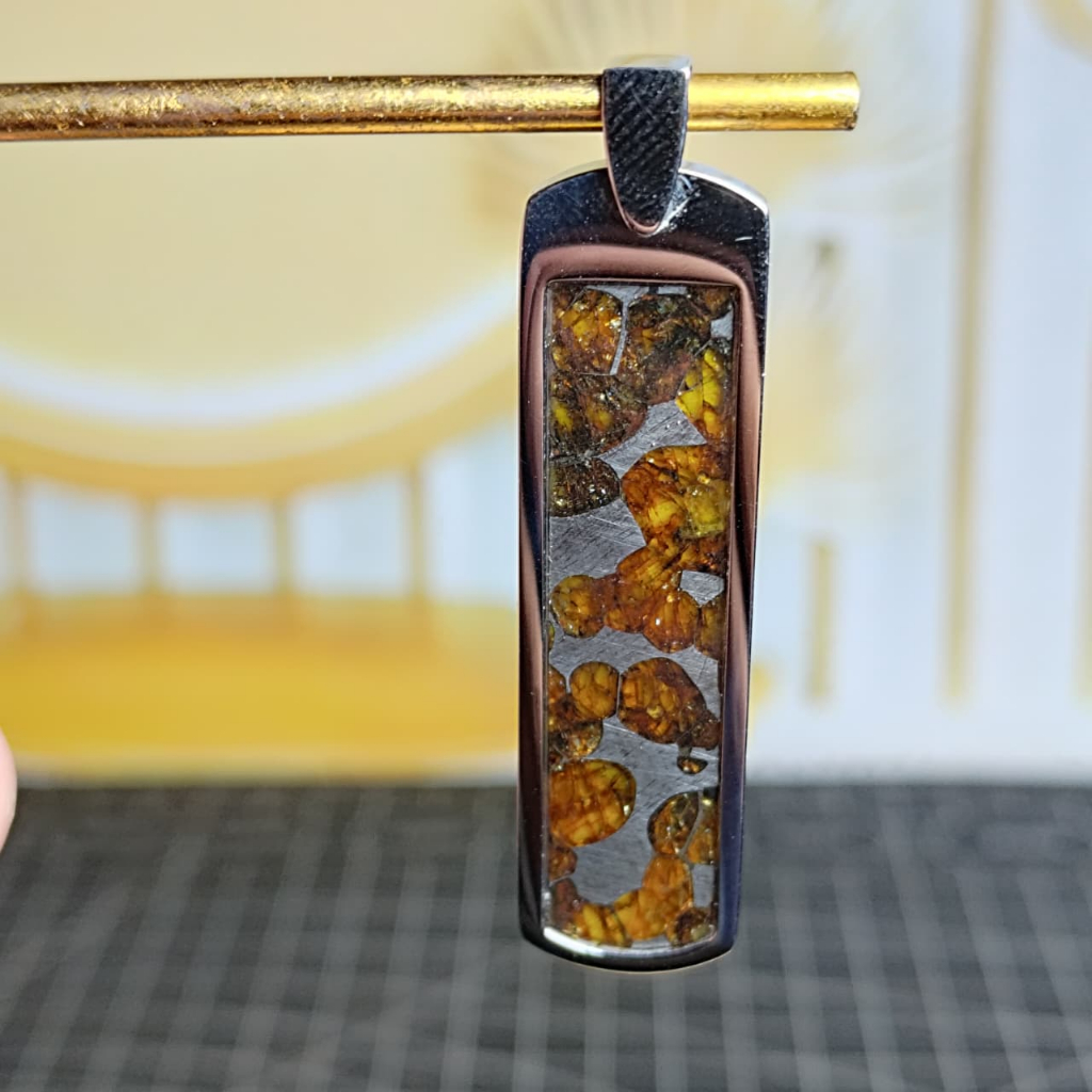 Natural Pallasite kenya Sericho Olive Meteorite  Pendant Tipe 6 (6)