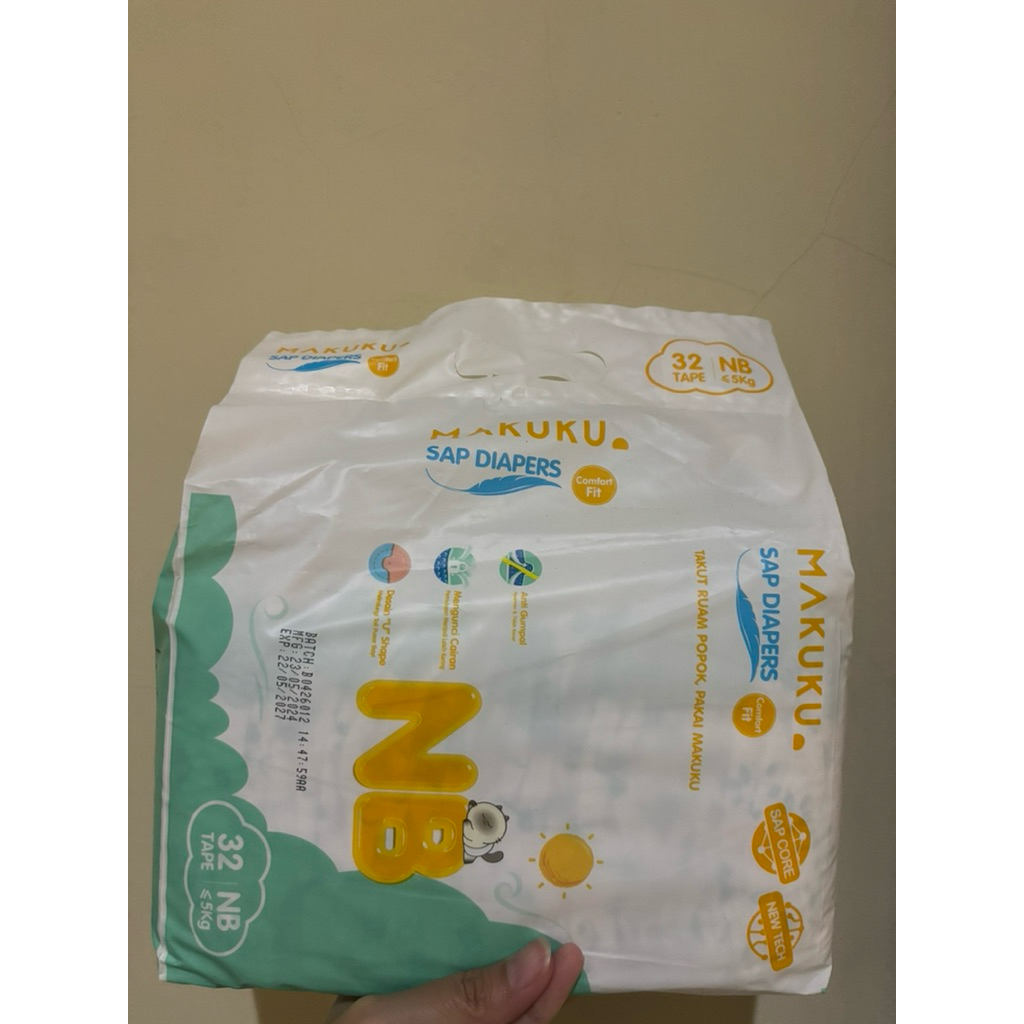pampers makuku new born versi LAMA isi 32 tape