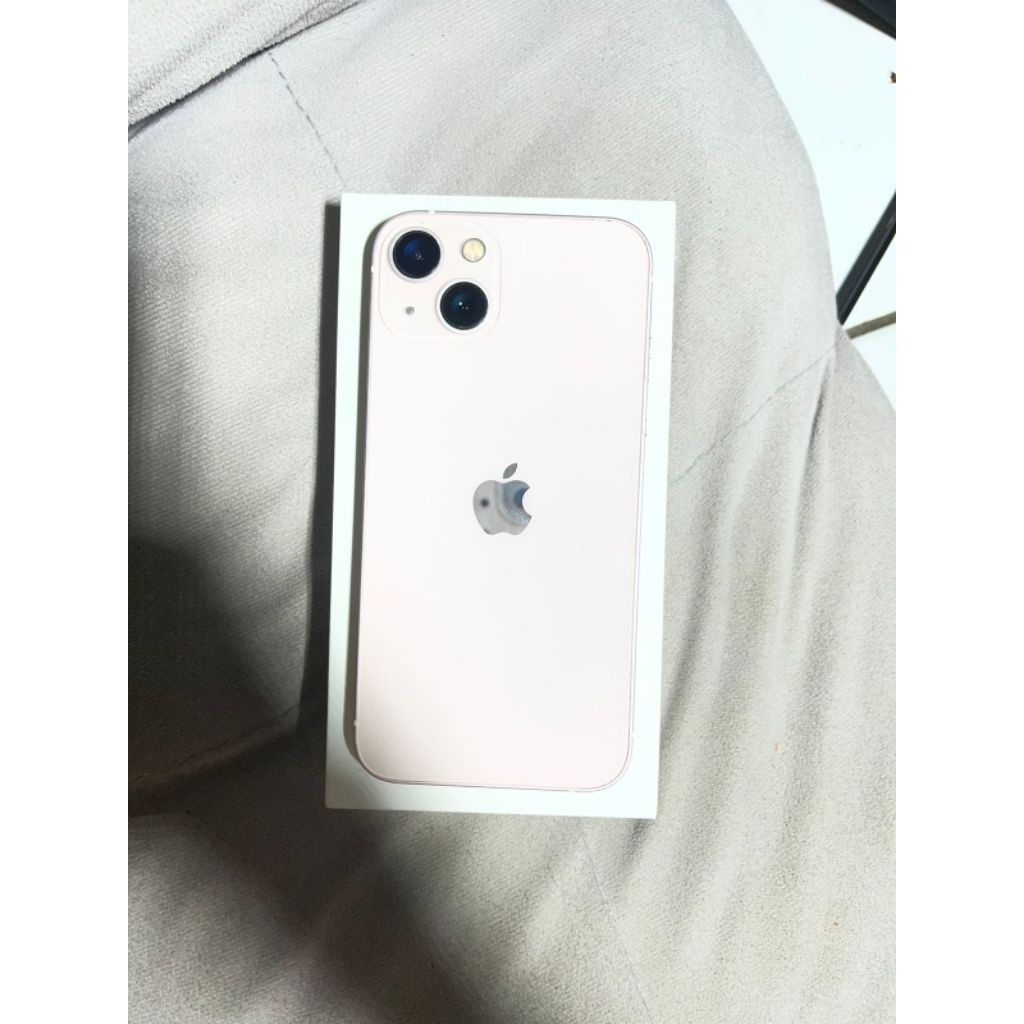 iphone 13 basik 128gb wifi only Ga bisa reset karena kena IC baseband nya
riiwayat service seperti d