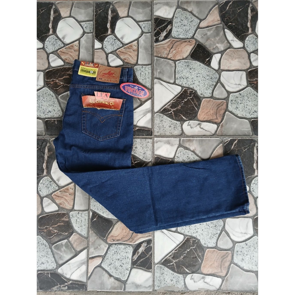 lea jeans bnwt size 30