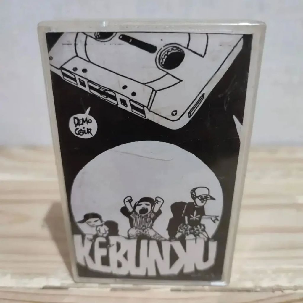 Kaset Punk KEBUNKU - Demo Caur