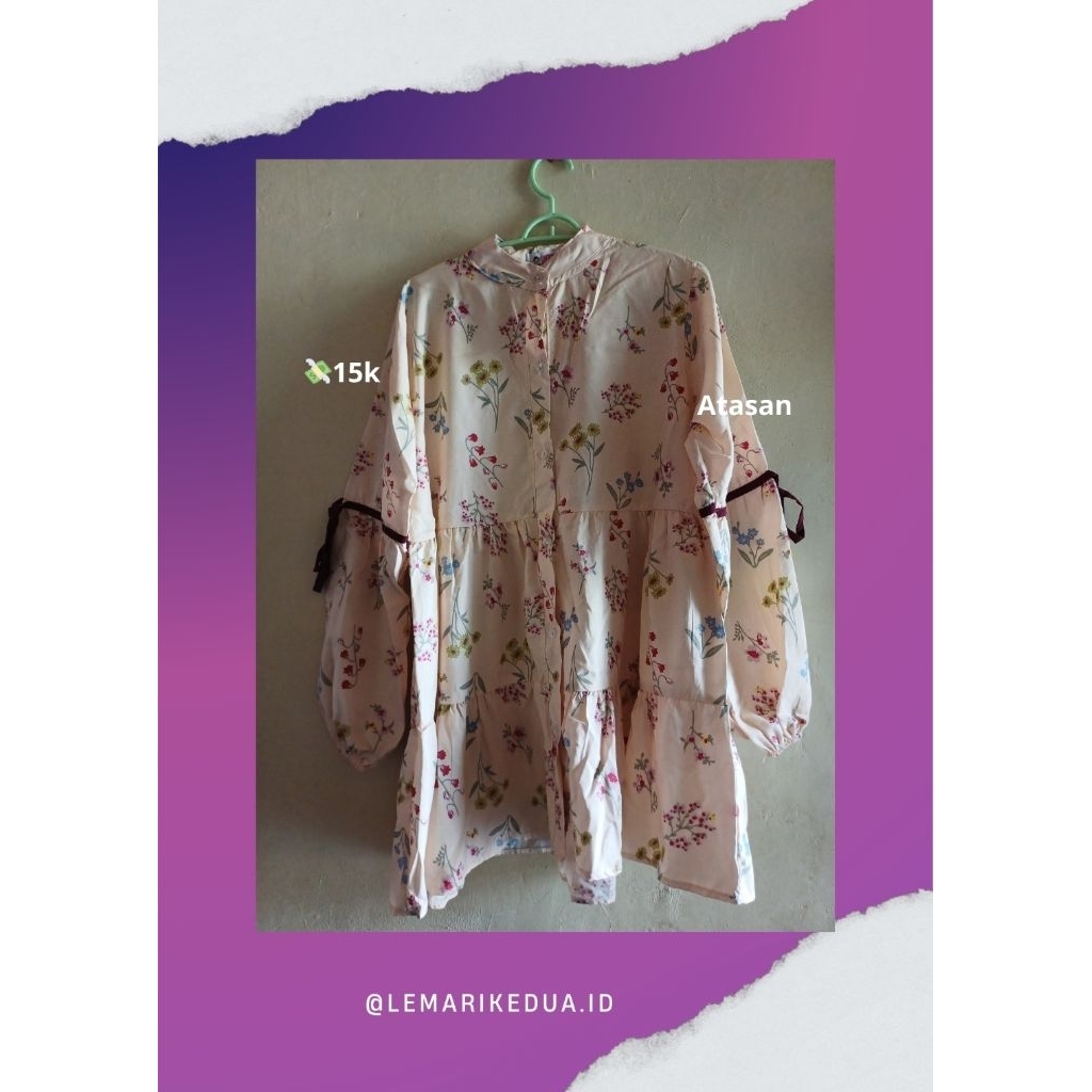 Atasan motif bunga bunga