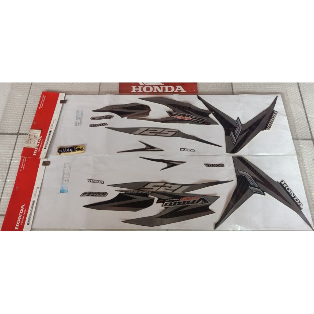 Striping Sticker Body Set Kanan Kiri Violet Honda Vario Techno 125Fi Cbs 871X0KZR610ZCR 871X0KZR610Z