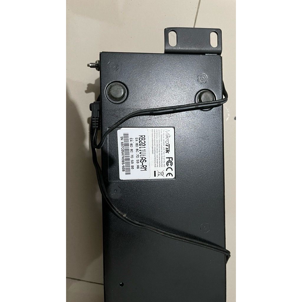 Mikrotik RB2011uias-rm