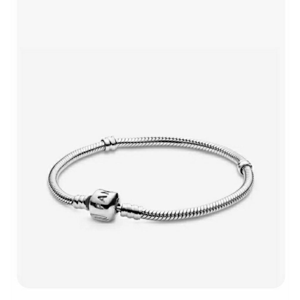 Preloved Pandora moment snake chain bracelet silver